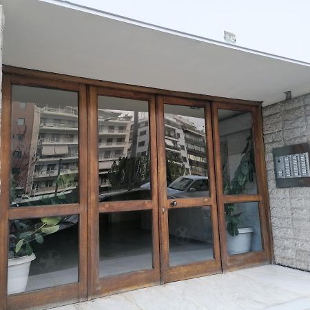 Chic And Comfort Home In Central Атина Екстериор снимка